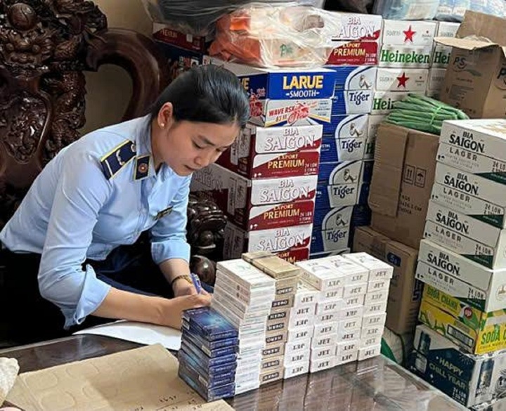 Từ năm 2014 đến 2025, các bộ, ngành, lực lượng chức năng và địa phương đã phát hiện, bắt giữ, xử lý 79.459 vụ vi phạm liên quan đến buôn lậu, vận chuyển, sản xuất, mua bán trái phép thuốc lá nhập lậu, thuốc lá giả, thuốc lá điện tử, thuốc lá nung nóng.