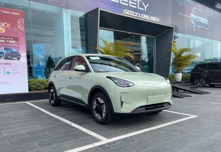 Hệ dẫn động cầu sau giúp Geely EX2 Max vận hành ổn định và linh hoạt hơn.