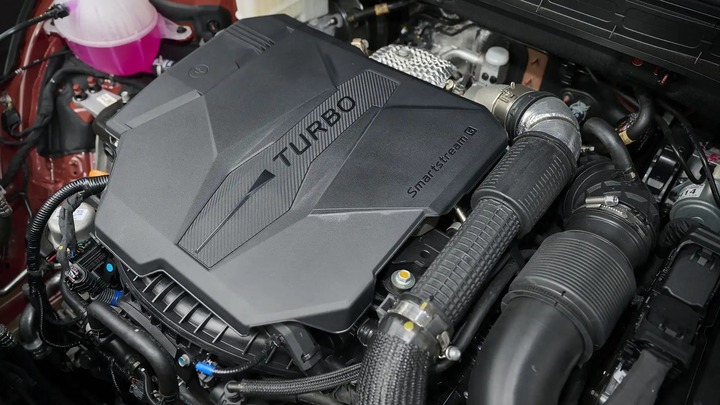 Tầm giá 1 tỷ chọn Hyundai Santa Fe hay Mazda CX-8? - 5