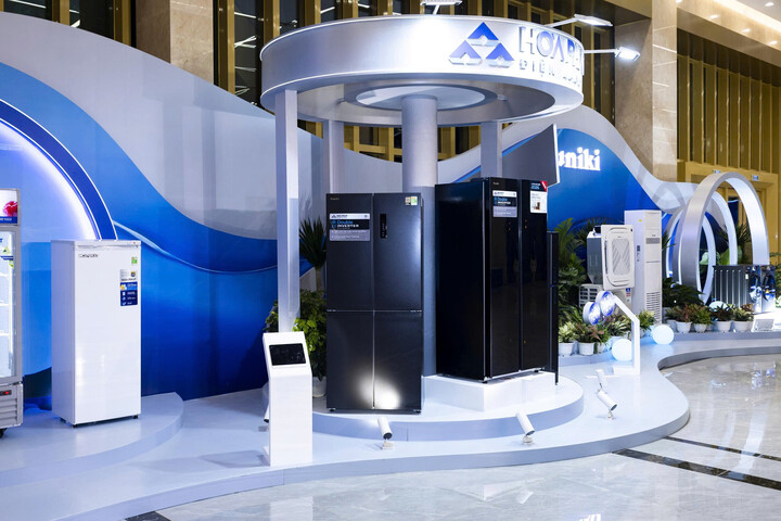 Tủ lạnh Funiki Side by Side & Multi Door có thiết kế hiện đại, phù hợp với nhu cầu sử dụng của nhiều khách hàng.