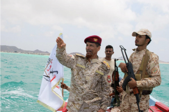 Các quan chức Yemen tuần tra eo biển Bab el-Mandeb. Ảnh: Reuters