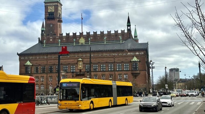 Xe buýt điện ở Copenhagen (Đan Mạch).