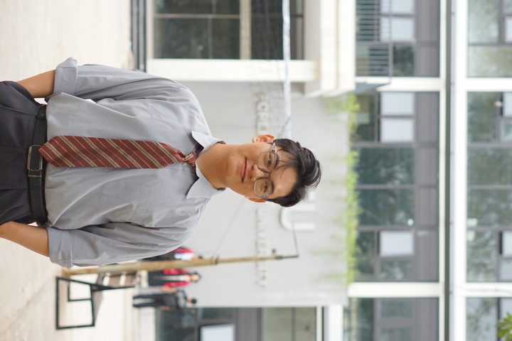 Từ nghiên cứu này, Long tiếp tục là đồng tác giả bài báo khoa học “Tác động của chuyển đổi năng lượng đối với tăng trưởng kinh tế tại một số nước châu Á”, đăng trên Tạp chí Công Thương (ISSN: 0866-7756) trong chuyên san Kết quả nghiên cứu khoa học và ứng dụng công nghệ số tháng 5/2025. “Chuyển dịch năng lượng là vấn đề toàn cầu, và nghiên cứu kinh tế có thể góp thêm góc nhìn về phát triển bền vững”, Long nói.