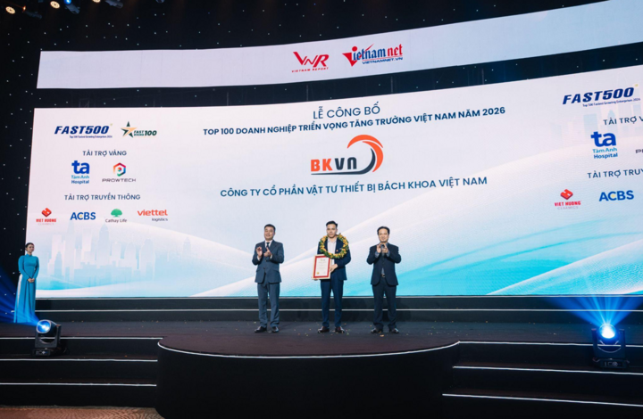 Đại diện Bách Khoa Việt Nam được vinh danh trong bảng xếp hạng Fast Rising 100 năm 2026.