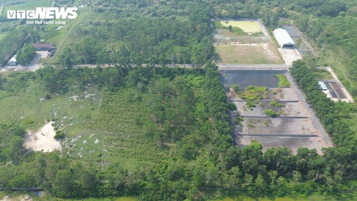 Được biết, tháng 11/2017, UBND tỉnh Thừa Thiên Huế (nay là TP Huế) thống nhất chủ trương đầu tư hệ thống lò đốt rác quy mô nhỏ tại vị trí nhà máy cũ, công suất dự kiến 20 tấn/ngày nhằm thay thế phương thức chôn lấp.