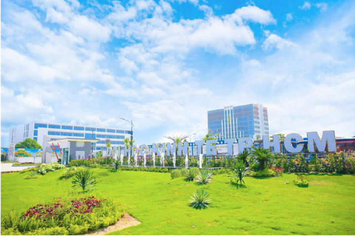 Đại học Kinh tế TP.HCM tiếp tục dẫn đầu các trường Việt Nam trong bảng xếp hạng đại học châu Á 2026 của THE. (Ảnh: UEH)