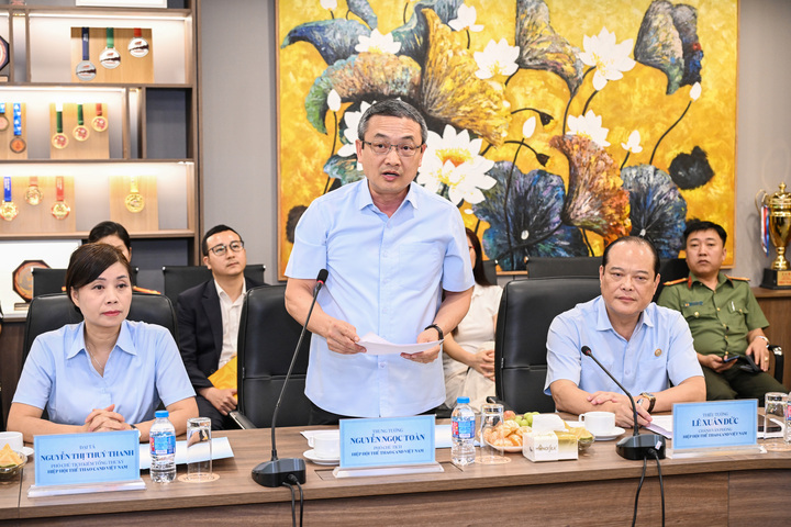 Trung tướng Nguyễn Ngọc Toàn phát biểu tại buổi lễ ký kết hợp tác giữa Hiệp hội thể thao CAND và T&T Group.