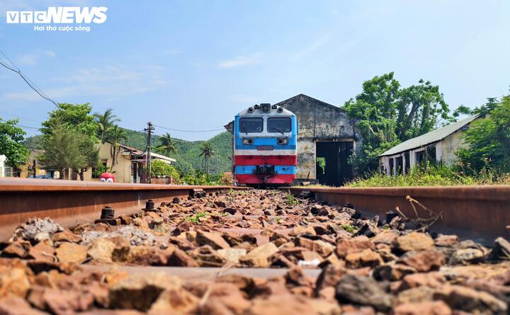 Lối đi tự mở là thực trạng báo động đe dọa an toàn Đường sắt Việt Nam
