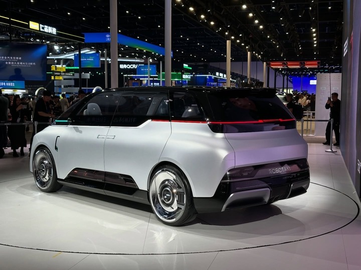 Geely giới thiệu Eva Cab: Taxi tự lái đầu tiên đột phá từ Trung Quốc - 2