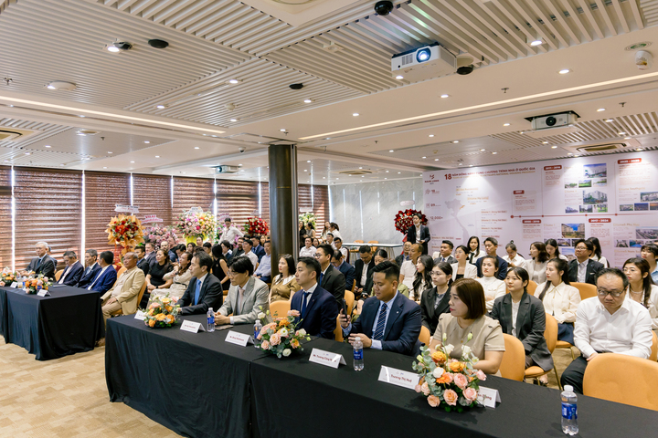 Sự kiện thu hút đông đảo khách mời tham dự.