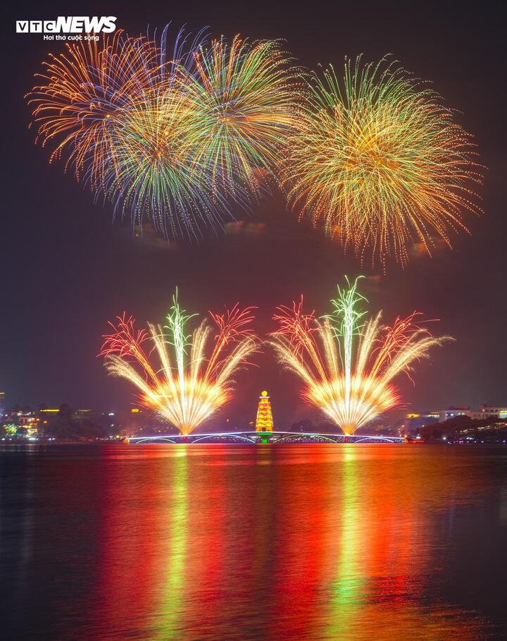 Việc tổ chức bắn pháo hoa không chỉ tạo không khí vui tươi, phấn khởi trong dịp Giỗ Tổ Hùng Vương mà còn góp phần quảng bá hình ảnh Phú Thọ thân thiện, mến khách tới du khách trong và ngoài nước.