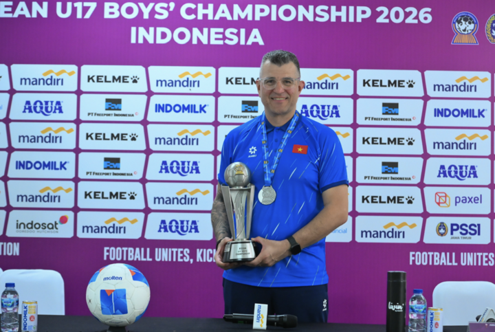 HLV Cristiano Roland cho biết toàn đội sẽ sớm dồn trọng tâm cho Vòng chung kết U17 châu Á 2026. (Nguồn: VFF)