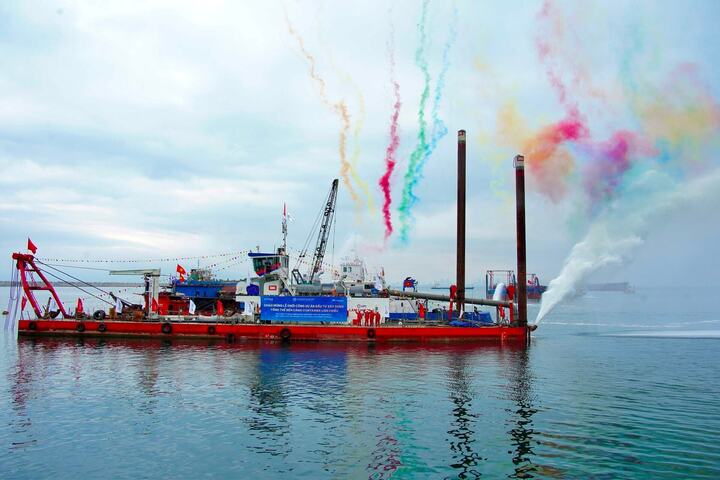 Siêu cảng Liên Chiểu khởi công là “cú hích thế kỷ” thúc đẩy chu kỳ tăng trưởng mới của Đà Nẵng.