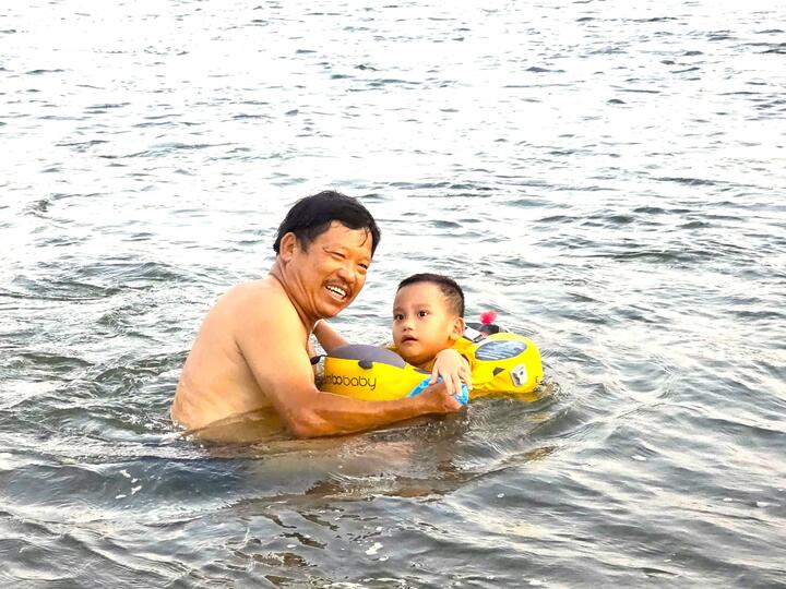 Dịp nghỉ lễ Giỗ Tổ năm nay, “bãi biển trên núi” tiếp tục trở thành lựa chọn quen thuộc của người dân vùng cao, một điểm đến giản dị nhưng đầy sức hút giữa thiên nhiên.