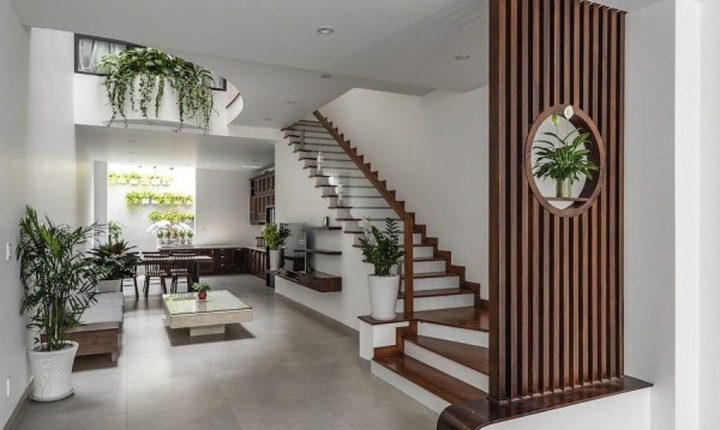Độ dốc cầu thang cần phù hợp để tiết kiệm diện tích và thuận tiện. (Ảnh: TecWood)