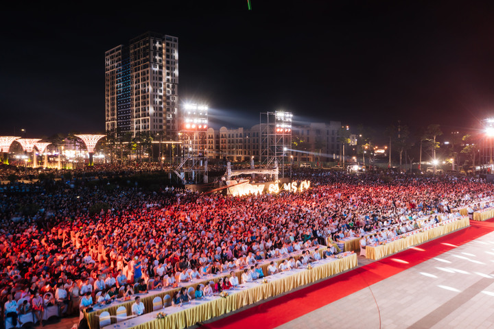 Lễ hội biển Sầm Sơn khẳng định sức hút điểm đến hàng đầu miền Bắc.