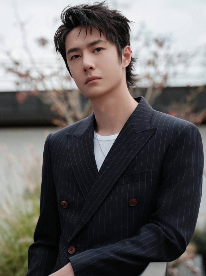 Nam diễn viên vướng nhiều ồn ào đời tư.