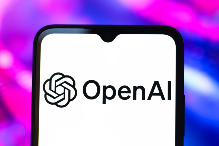 Minh họa ý tưởng điện thoại AI của OpenAI, nơi các "AI agents" thay thế hoàn toàn ứng dụng truyền thống. (Nguồn: Getty Images)