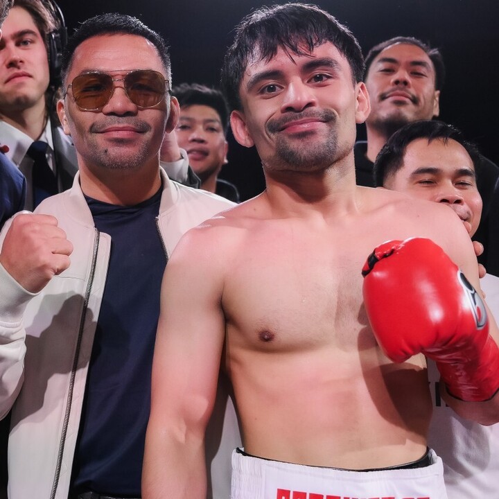 Manny Pacquiao đã tới chúc mừng con trai