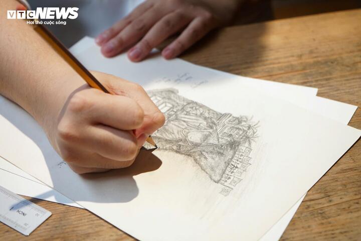 Với các bản phác thảo theo tư duy hội họa nhằm định hình bố cục, cảm xúc trước khi bước vào chế tác.