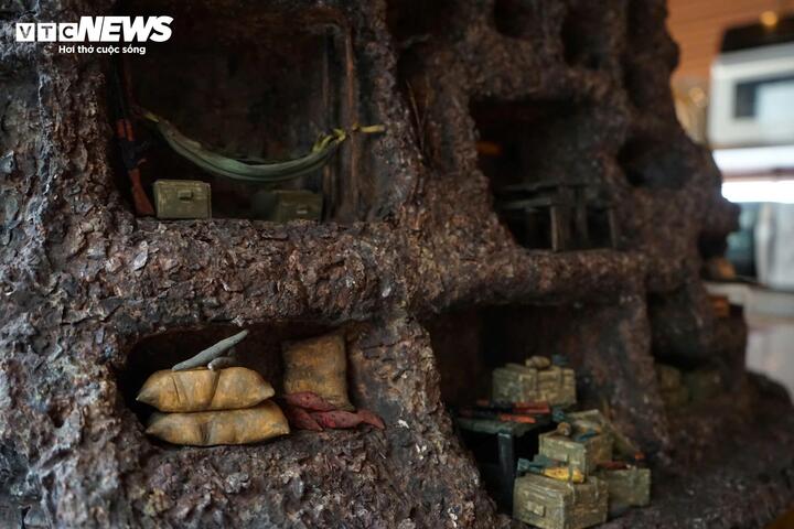 Trong không khí chào mừng kỷ niệm 51 năm Ngày giải phóng miền nam, thống nhất đất nước, tác phẩm đặc biệt này không chỉ gây ấn tượng bởi sự sáng tạo, mà còn cho thấy lịch sử và lòng biết ơn có thể được kể lại theo những cách rất mới, thậm chí từ chính một gian bếp nhỏ.