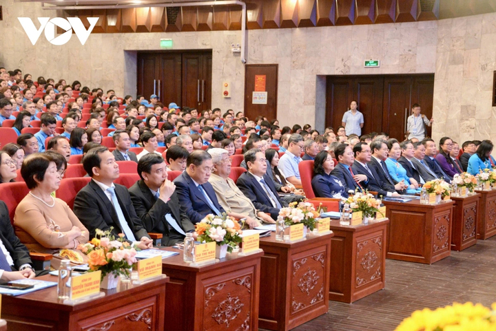 Các đại biểu dự Lễ kỷ niệm 140 năm Ngày Quốc tế Lao động.