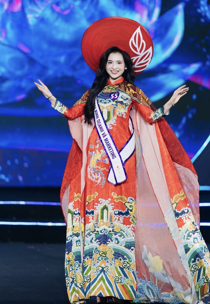 Nhìn lại hành trình, cô cho rằng không có một thành tích đơn lẻ nào quyết định thành công. Thay vào đó là quá trình tích lũy từ nhiều trải nghiệm nhỏ, mỗi lần vượt qua một áp lực lại mở rộng thêm giới hạn của bản thân.