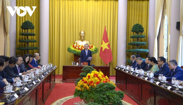 Toàn cảnh hội nghị.