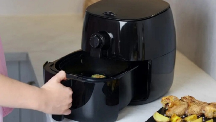 Những thiết bị nên rút điện khi rời nhà nghỉ lễ dài ngày - 2