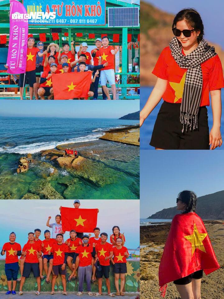 Không riêng gì vùng biển Nhơn Lý, các vùng biển khác như Hòn Khô (Nhơn Hải), phố biển trung tâm Quy Nhơn...cũng rực sắc cờ đỏ sao vàng, áo in hình cờ đỏ sao vàng trong kỳ nghỉ lễ 30/4 - 1/5.