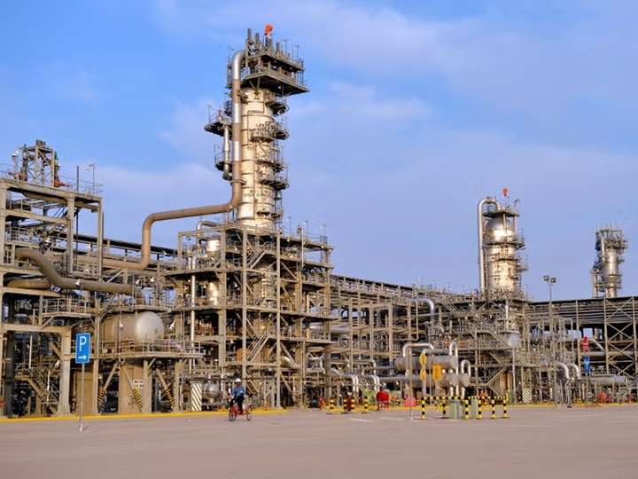 Theo tổ chức Kỷ lục Guinness Thế giới, mỏ Ghawar ở phía đông Saudi Arabia là mỏ dầu truyền thống lớn nhất hành tinh với diện tích 5.260 km². (Ảnh: NS Energy)