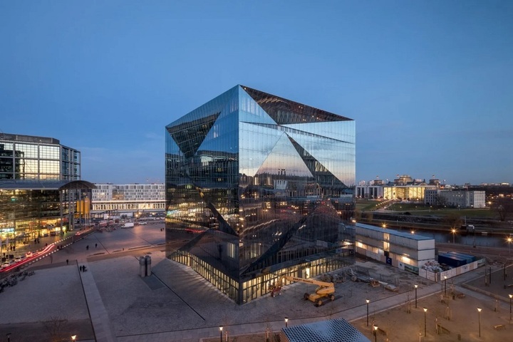 Tòa nhà Cube Berlin, Đức. (Ảnh: Adam Mørk)