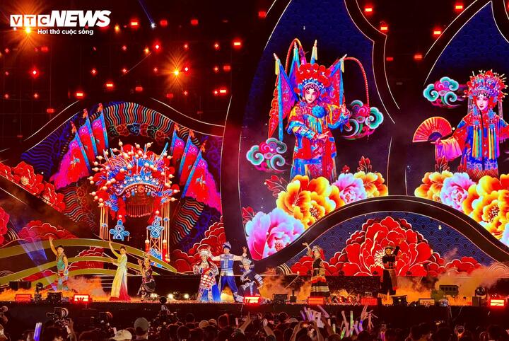Những nét văn hóa đặc trưng do các đoàn nghệ thuật quốc tế mang đến tại Carnaval Hạ Long 2026.