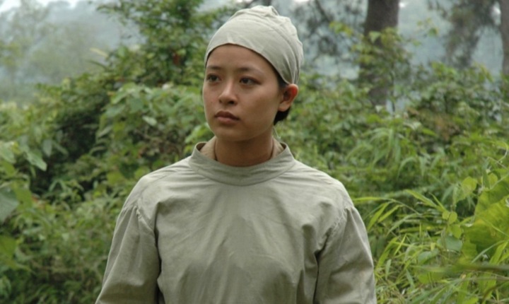 Diễn viên Minh Hương đóng bác sĩ Đặng Thùy Trâm trong phim "Đừng đốt".