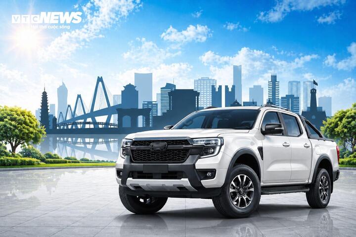 Xe tải pickup được lưu thông bình thường trong nội đô Hà Nội. (Ảnh: AI)