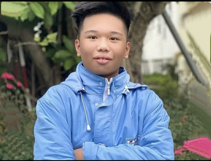 Tạ Hữu Bình, học sinh lớp 11, Trường THPT Chuyên Trần Phú (Hải Phòng).