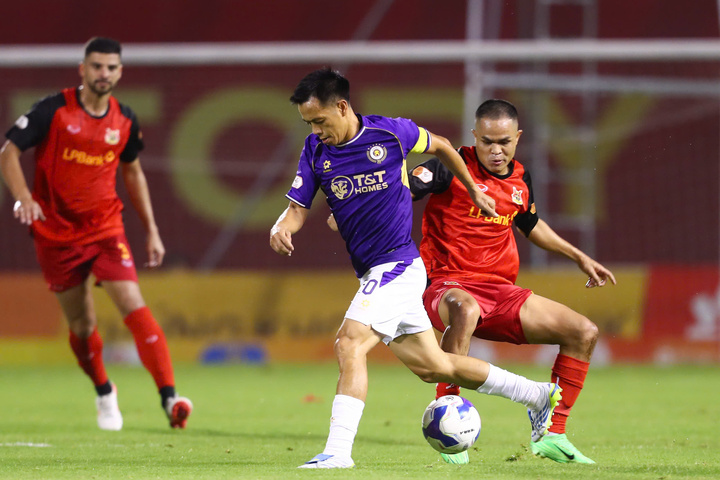 Hà Nội FC vừa đánh bại Ninh Bình ở vòng 20. (Ảnh: Như Đạt)