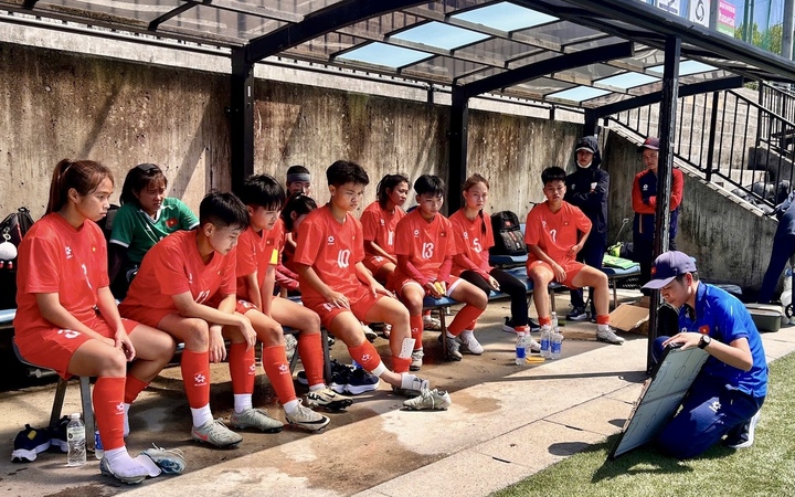 U17 nữ Việt Nam tìm kiếm chiến thắng trước Thái Lan.