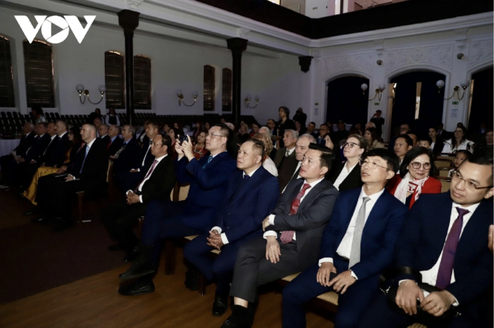 Kỷ niệm 136 năm Ngày sinh Chủ tịch Hồ Chí Minh tại Hungary - 6