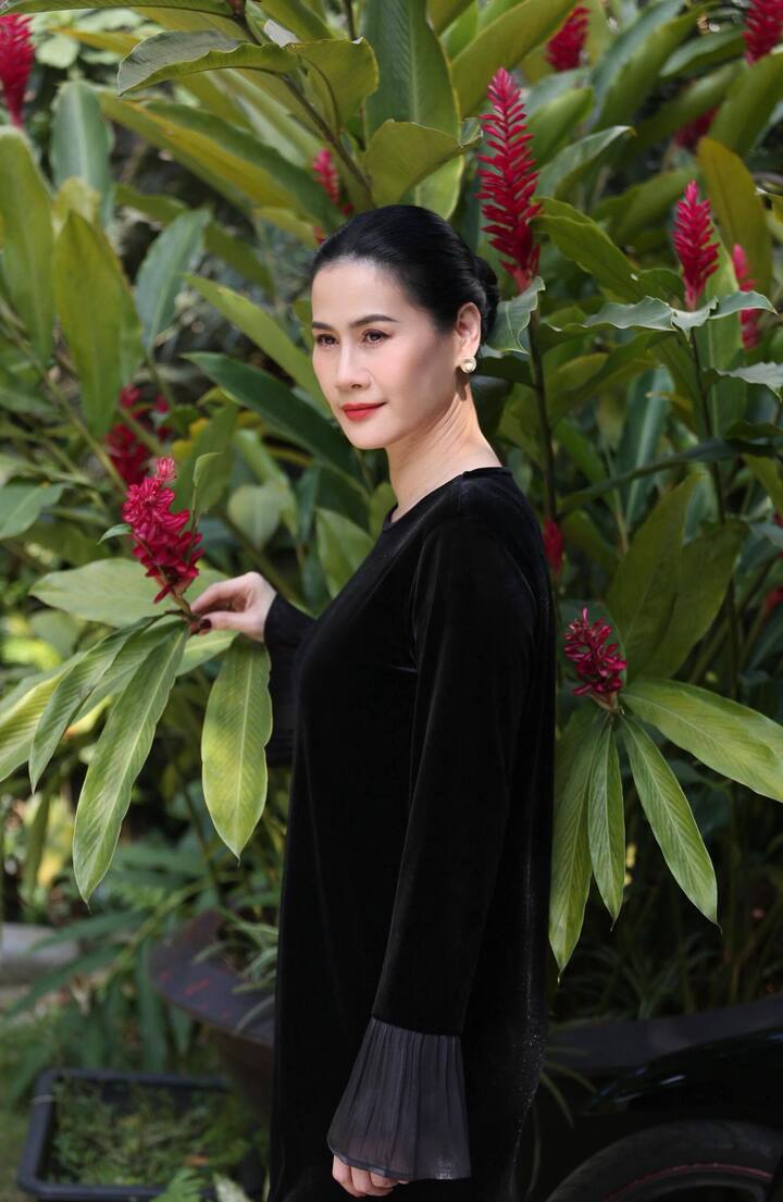 Nữ diễn viên Thân Thuý Hà lên tiếng về tin đồn tài sản 700 tỷ đồng.