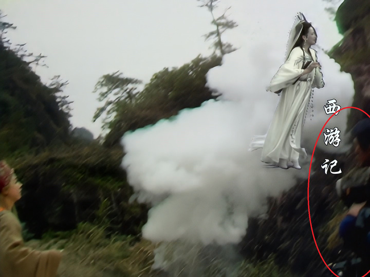 Loạt 'hạt sạn' hài hước không phải ai cũng biết trong phim 'Tây du ký' - 15