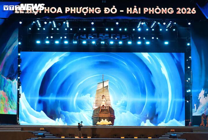 Lễ hội Hoa Phượng Đỏ đang từng bước trở thành biểu tượng văn hóa - truyền thông của Hải Phòng trong kỷ nguyên vươn mình tỏa sáng. Kết thúc chương trình sẽ là màn pháo hoa nghệ thuật tầm cao và tầm thấp, tạo cao trào cảm xúc, lan tỏa tinh thần của toàn bộ Lễ hội.