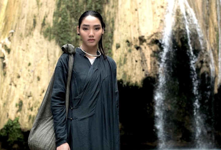 Vào dịp Tết Bính Ngọ, Minh Anh đảm nhận vai nữ chính trong phim "Nhà ba tôi một phòng" của đạo diễn Trường Giang. Tác phẩm đem về doanh thu 110 tỷ đồng.