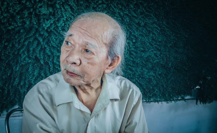 Nhà thơ Phạm Thiên Thư.