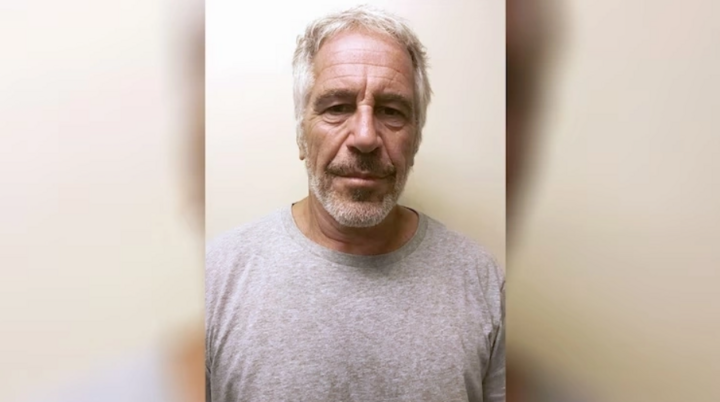 Jeffrey Epstein trong bức ảnh công bố năm 2017. (Ảnh: Reuters)
