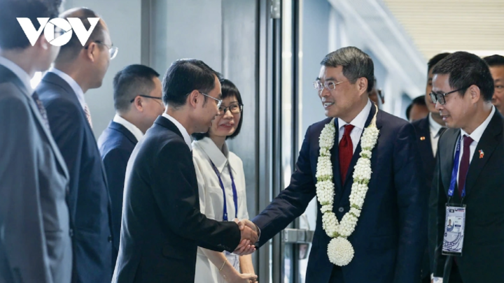 Thủ tướng Lê Minh Hưng đến Philippines, dự Hội nghị Cấp cao ASEAN lần thứ 48 - 1