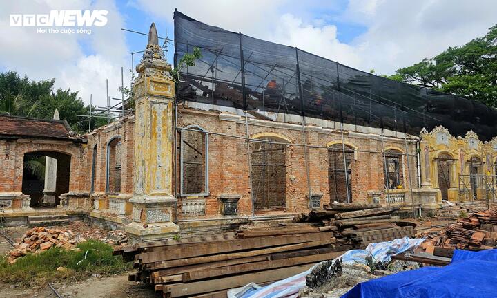 Trước khi lập đề án và hạ giải trùng tu, Trung tâm Bảo tồn di tích Cố đô Huế tổ chức nghiên cứu, sưu tầm tư liệu văn hóa, lịch sử; tổ chức khảo sát, đánh giá chất lượng hiện trạng công trình; thường xuyên tham vấn, lấy ý kiến góp ý của các chuyên gia, nhà nghiên cứu trong quá trình lập hồ sơ báo cáo nghiên cứu khả thi.