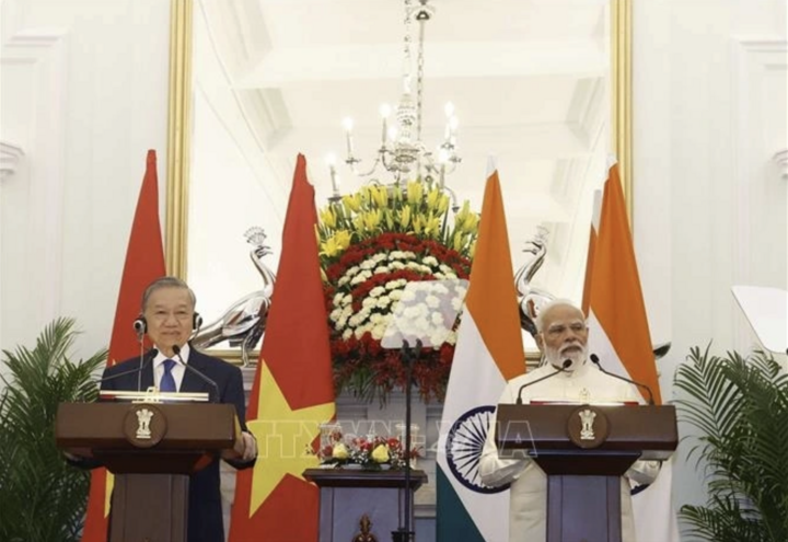 Tổng Bí thư, Chủ tịch nước Tô Lâm và Thủ tướng Ấn Độ Narendra Modi gặp gỡ báo chí. Ảnh: Thống Nhất/TTXVN.