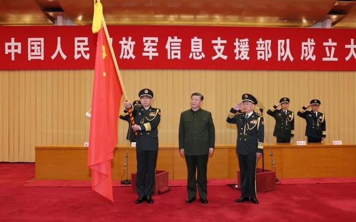 Ông Tập Cận Bình và quân đội Trung Quốc. Ảnh: Tân Hoa xã.