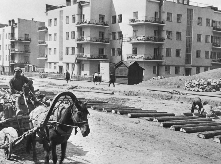 Khu nhà ở tập thể ở thành phố Novosibirsk năm 1934.